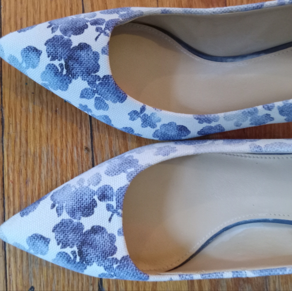 Michael Kors 7.5M kitten heal l print